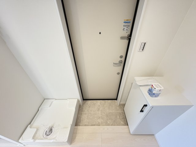 MQuarto福生の玄関