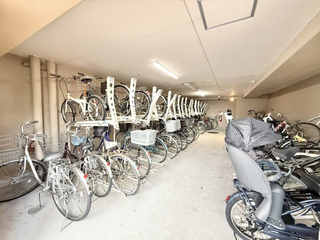 ワコーレ明石マリンプレイスの駐輪場|駐車場有♪