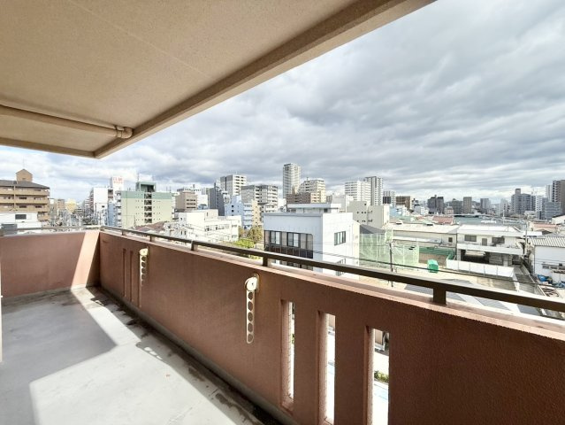 ワコーレ明石マリンプレイスの和室|リビングと和室が隣接しており、繋げてお使いいただくと、より広々とした空間に♪