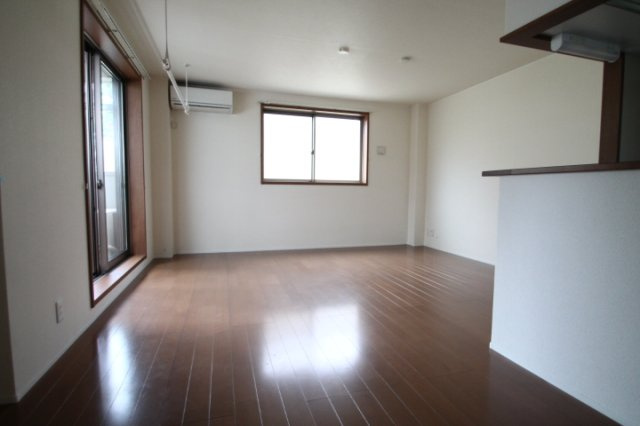 【居間・リビング】