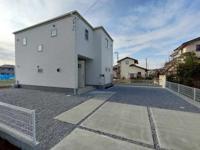 【Livele Garden】　古河市諸川　第１３　全2邸の前面道路含む現地写真|カースペース2台駐車可能♪
2025年12月撮影