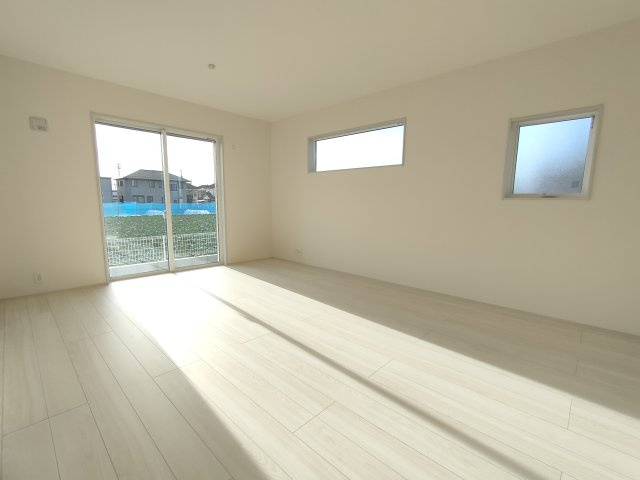 【Livele Garden】　古河市諸川　第１３　全2邸の前面道路含む現地写真|カースペース2台駐車可能♪
2025年11月撮影