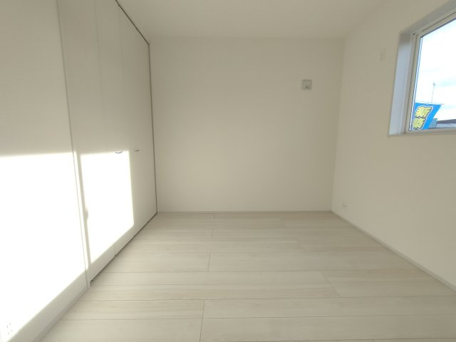 【Livele Garden】　古河市諸川　第１３　全2邸の外観|建築中の様子が見られるのは今だけ！完成間近です（＾＾）ぜひ、お気軽にお問い合わせください♪
2025年11月撮影