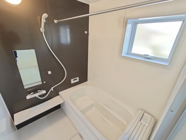 【Livele Garden】　古河市諸川　第１３　全2邸の前面道路含む現地写真|〇前面道路〇
南東側約7.4m
諸川小学校、三和北中学校エリアです♪
2025年11月撮影