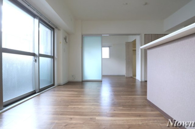 【居間・リビング】 | グランドガーデン | ゆったりとしたリビングです