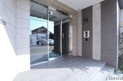 【エントランス】 | グランドガーデン | エントランスです