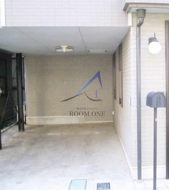 仲居邸の駐車場|駐車場です。