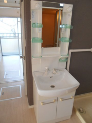 【独立洗面台】 | RAYHAUS善福寺川公園 | 嬉しい独立洗面台付き。