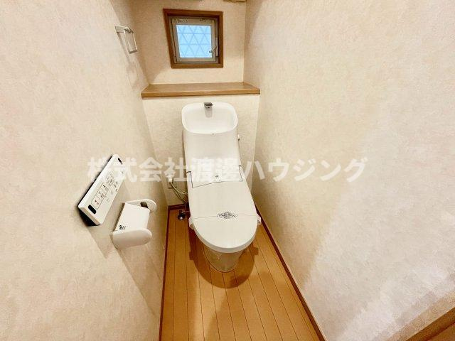 老松町貸家のトイレ