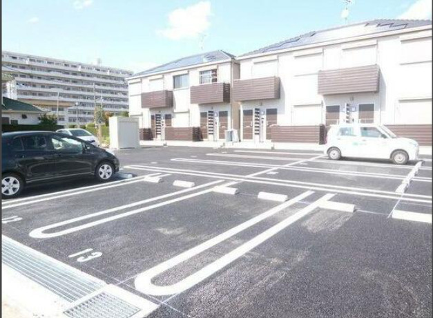 イーストビラ　Ａの駐車場