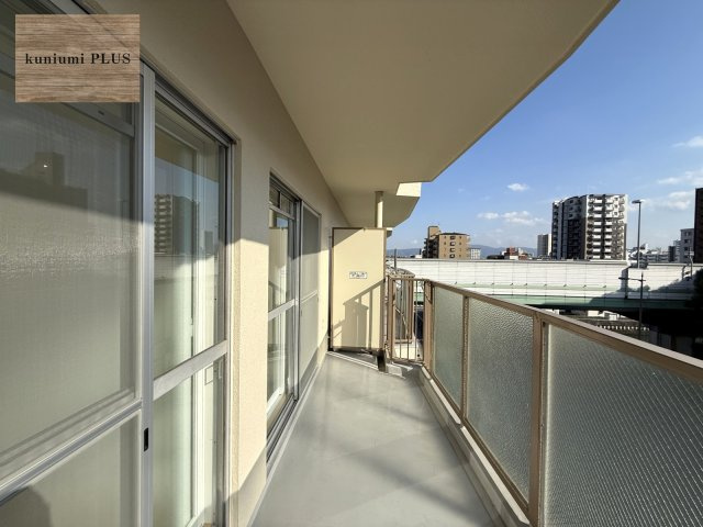 クローバーハイツ森小路3号棟のバルコニー