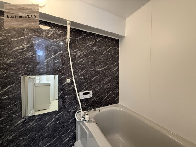 クローバーハイツ森小路3号棟の浴室