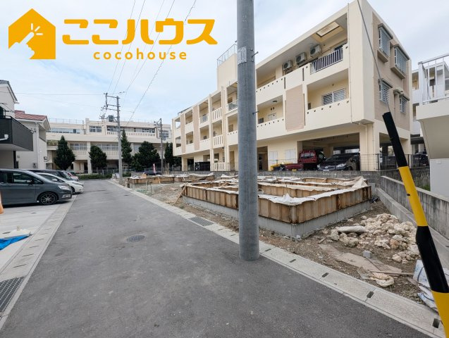 那覇市仲井真　いろどりアイタウン　新築戸建て　全8区画　3号棟の前面道路含む現地写真|同仕様同施工の物件もご案内可能です♪