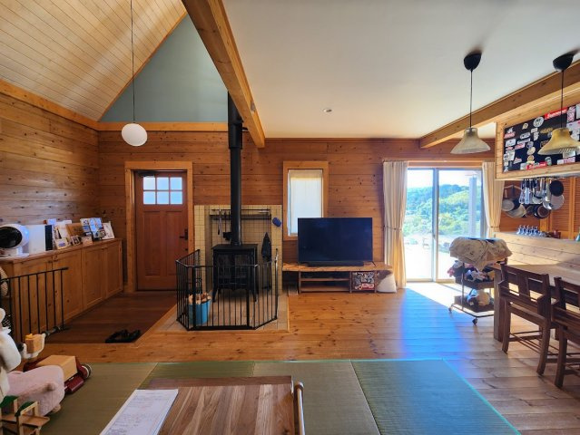 【居間・リビング】の画像