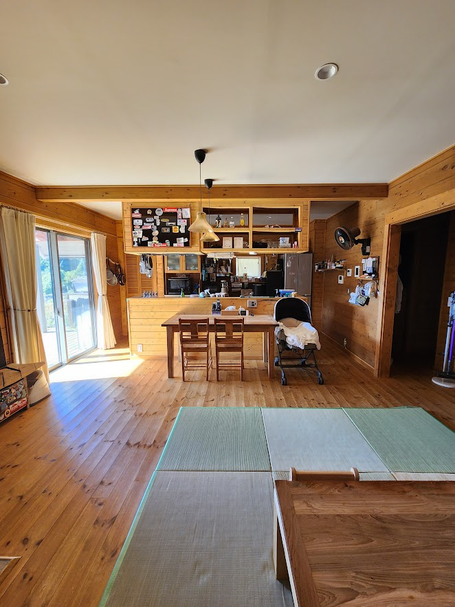 【居間・リビング】の画像