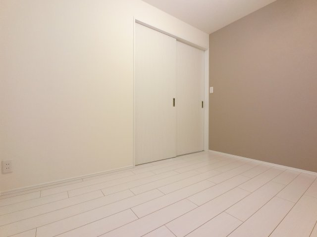 Lyk都町C棟の洋室|※反転タイプ