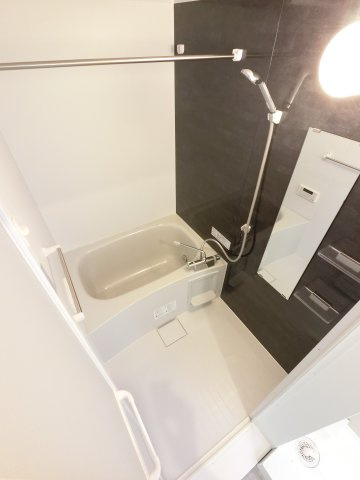 Lyk都町C棟の浴室|※反転タイプ