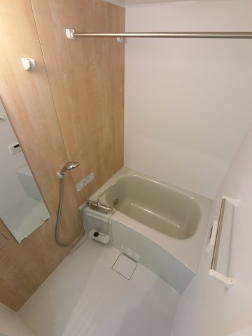 Lyk都町B棟の浴室