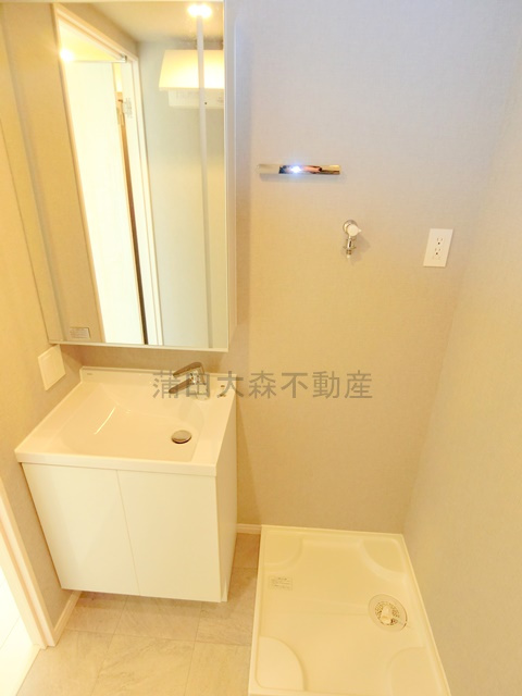 クラリティア池上の洗面所|洗面脱衣所　独立洗面台　室内洗濯機置き場