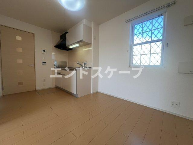 フラン　カーサⅢの居間・リビング|高崎、前橋のお部屋探しはエンドスケープまで！お客様の理想お聞かせ下さい♪