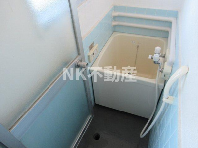 【浴室】 | 梅里園（新石切賃貸） | コンパクトで使いやすいお風呂です