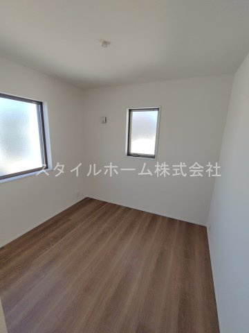 豊橋市牟呂町新築貸家の居間・リビング