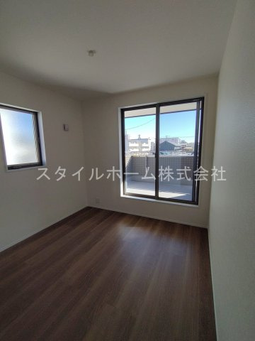 豊橋市牟呂町新築貸家の居間・リビング