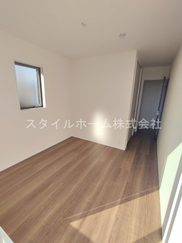 豊橋市牟呂町新築貸家の居間・リビング