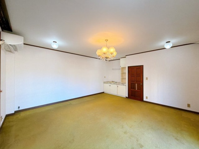 【居間・リビング】 | 前橋市南町三丁目　中古住宅