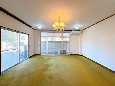 【居間・リビング】 | 前橋市南町三丁目　中古住宅