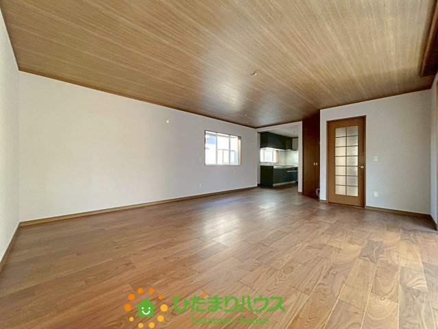 久喜市南栗橋3丁目　中古一戸建ての居間・リビング