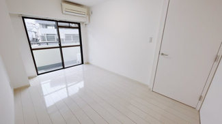 【洋室】 | 琳和タウンコート | ※同建物ほかのお部屋の写真です。