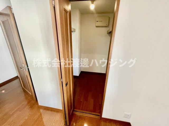 小松南町3丁目貸家の収納