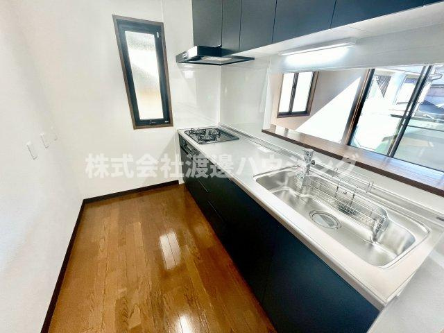 小松南町3丁目貸家のキッチン