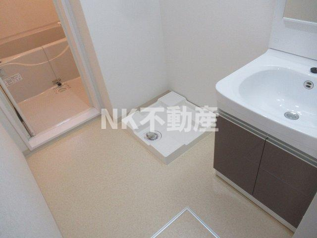 【洗面所】 | フェリーチェ小阪（河内小阪賃貸） | 忙しい朝には欠かせない洗面所です