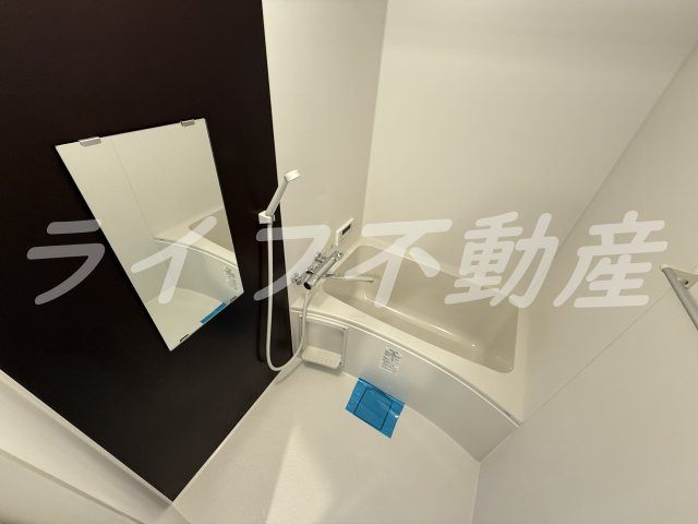 エストゥルースプラスサウス大阪の浴室|きれいなお風呂です