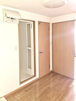 【居間・リビング】 | KAスクエア | 居住中の為他号室の写真となります