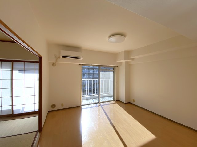 ダイアパレス茂原の居間・リビング