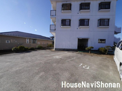 【駐車場】 | ロイヤルプラザ湘南