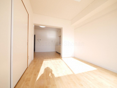 【洋室】 | ロイヤルプラザ湘南