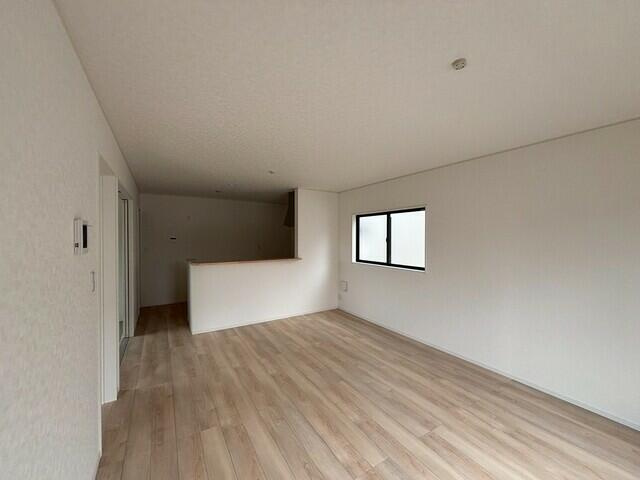 名古屋市緑区平子が丘の新築一戸建の居間・リビング|LDK（同社施工例）