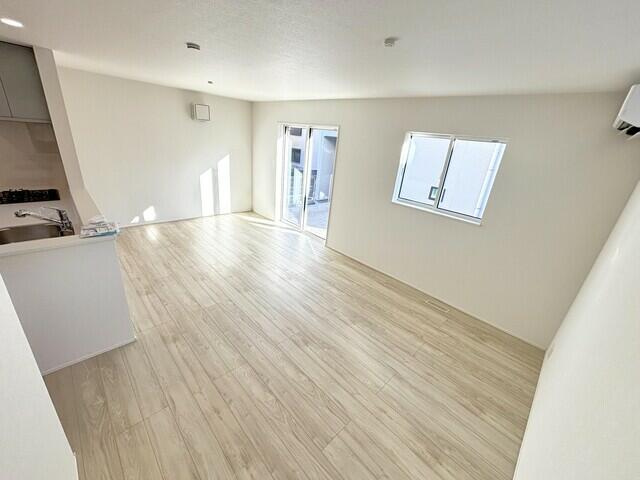 【居間・リビング】の画像