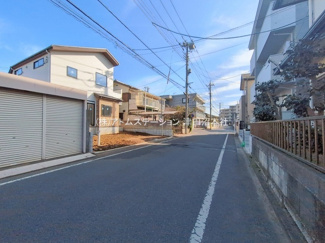 【前面道路含む現地写真】