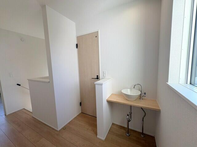 名古屋市緑区諸の木２丁目の新築一戸建の玄関|２Ｆ手洗い場