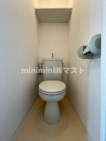 モザイクのトイレ