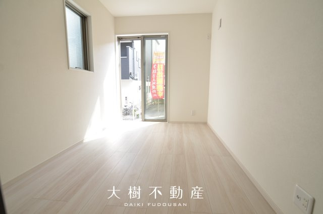 【洋室】 | 海老名市国分南2丁目  新築戸建て　全3棟【仲介手数料無料】 | 1階　洋室3（5.5帖）