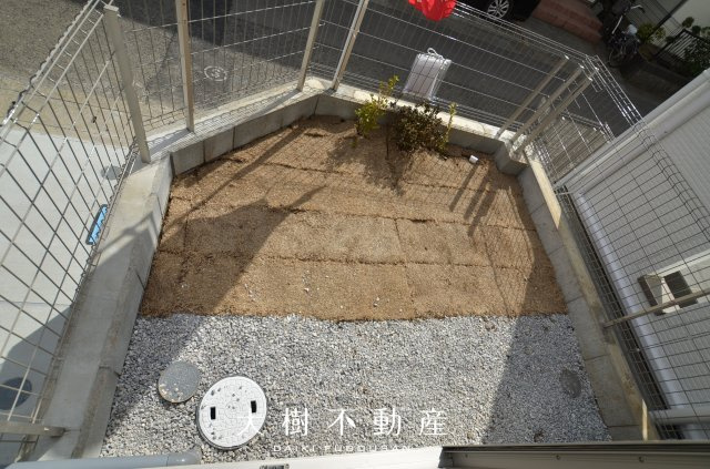 【エントランス】 | 海老名市国分南2丁目  新築戸建て　全3棟【仲介手数料無料】