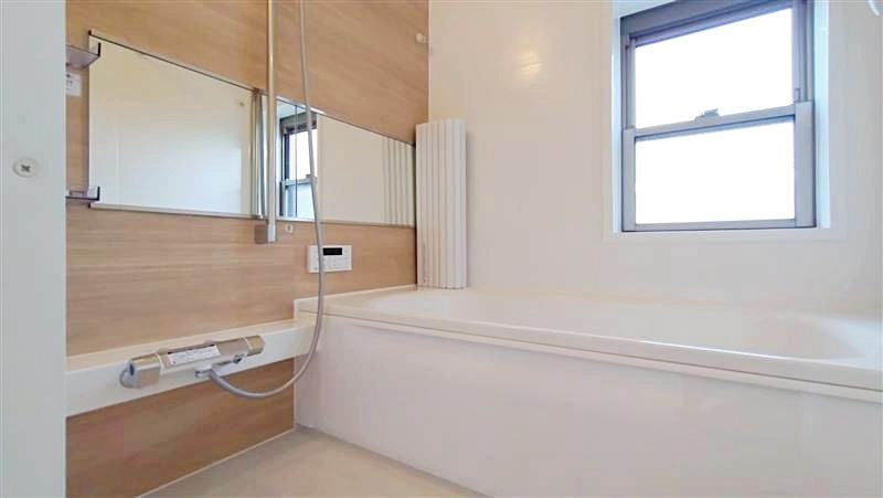 横浜市磯子区磯子二丁目戸建②の浴室