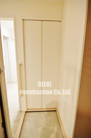 Elegante　Serenoの玄関