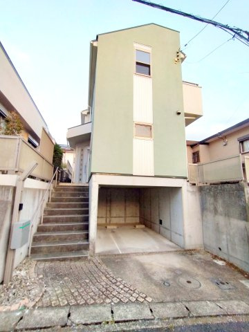 川崎市宮前区犬蔵一丁目戸建の外観